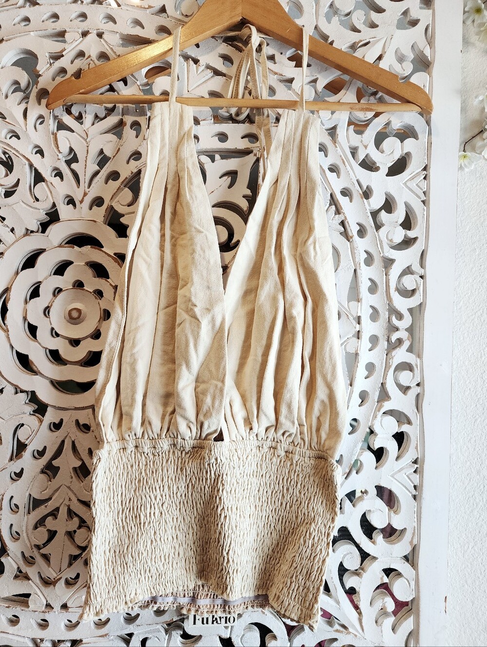 FUTARIO BOHEMIAN COTTON-LINEN SMOKED CROP HALTER TOP V-NECK SIZE SMALL - Picture 5 of 13